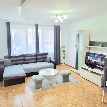 Concerthall Landmark View - Chic Comfort 1Bdr-2